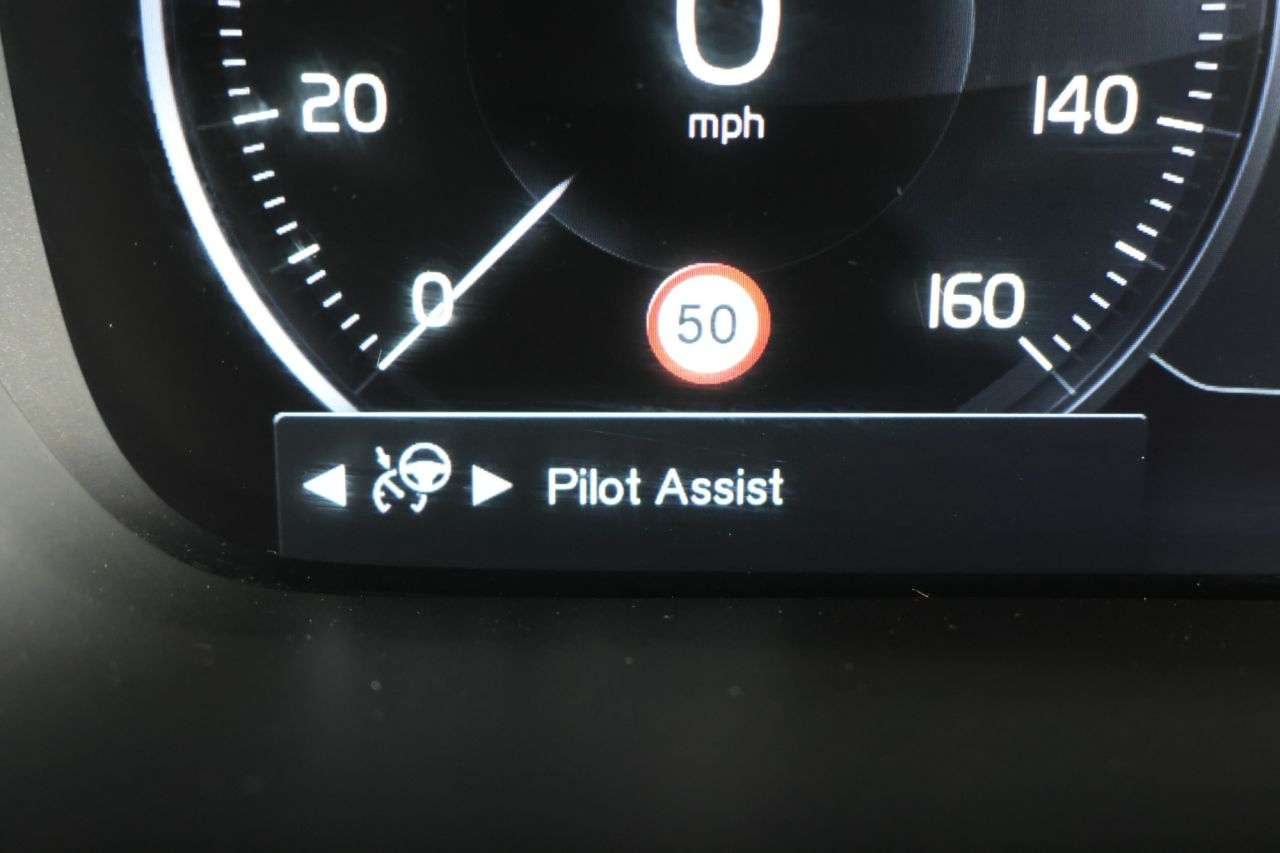 2022 VOLVO XC90 2022 VOLVO XC90