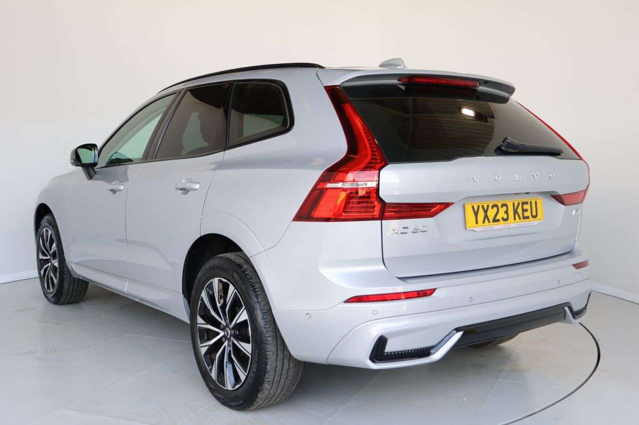 2023 VOLVO XC60 2023 VOLVO XC60