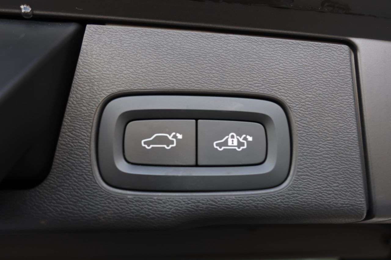 2023 VOLVO XC60 2023 VOLVO XC60