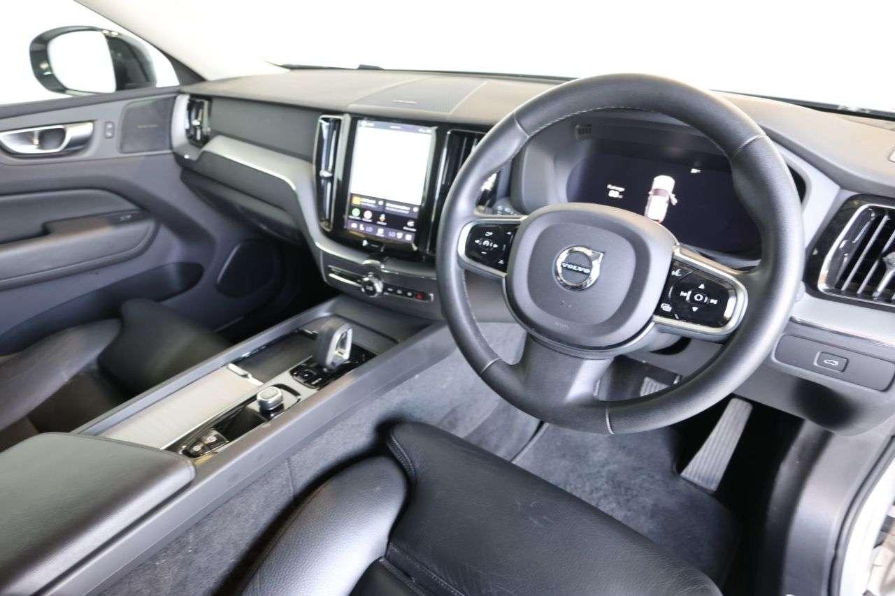 2023 VOLVO XC60 2023 VOLVO XC60