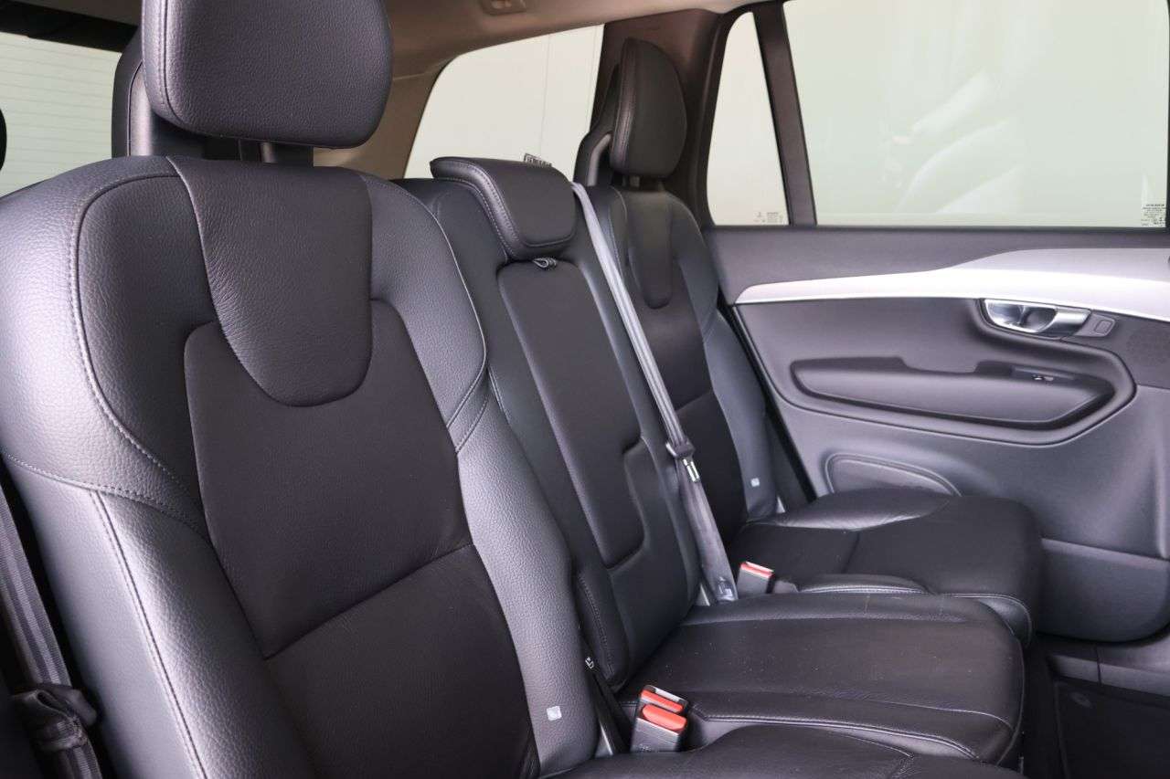 2022 VOLVO XC90 2022 VOLVO XC90