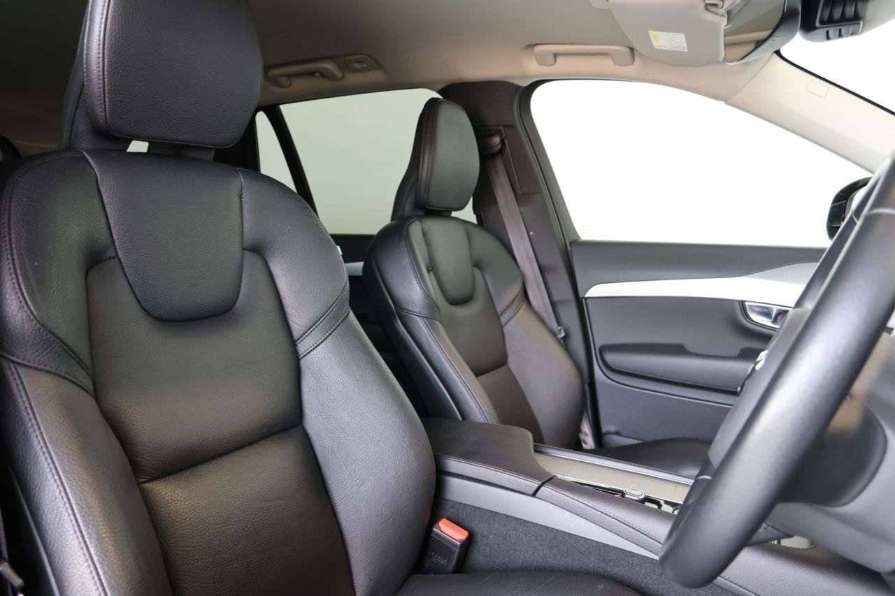 2022 VOLVO XC90 2022 VOLVO XC90
