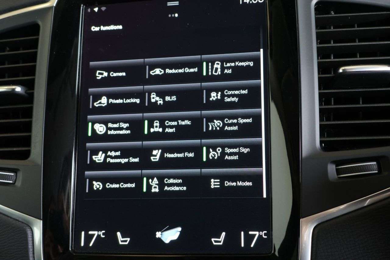 2022 VOLVO XC90 2022 VOLVO XC90