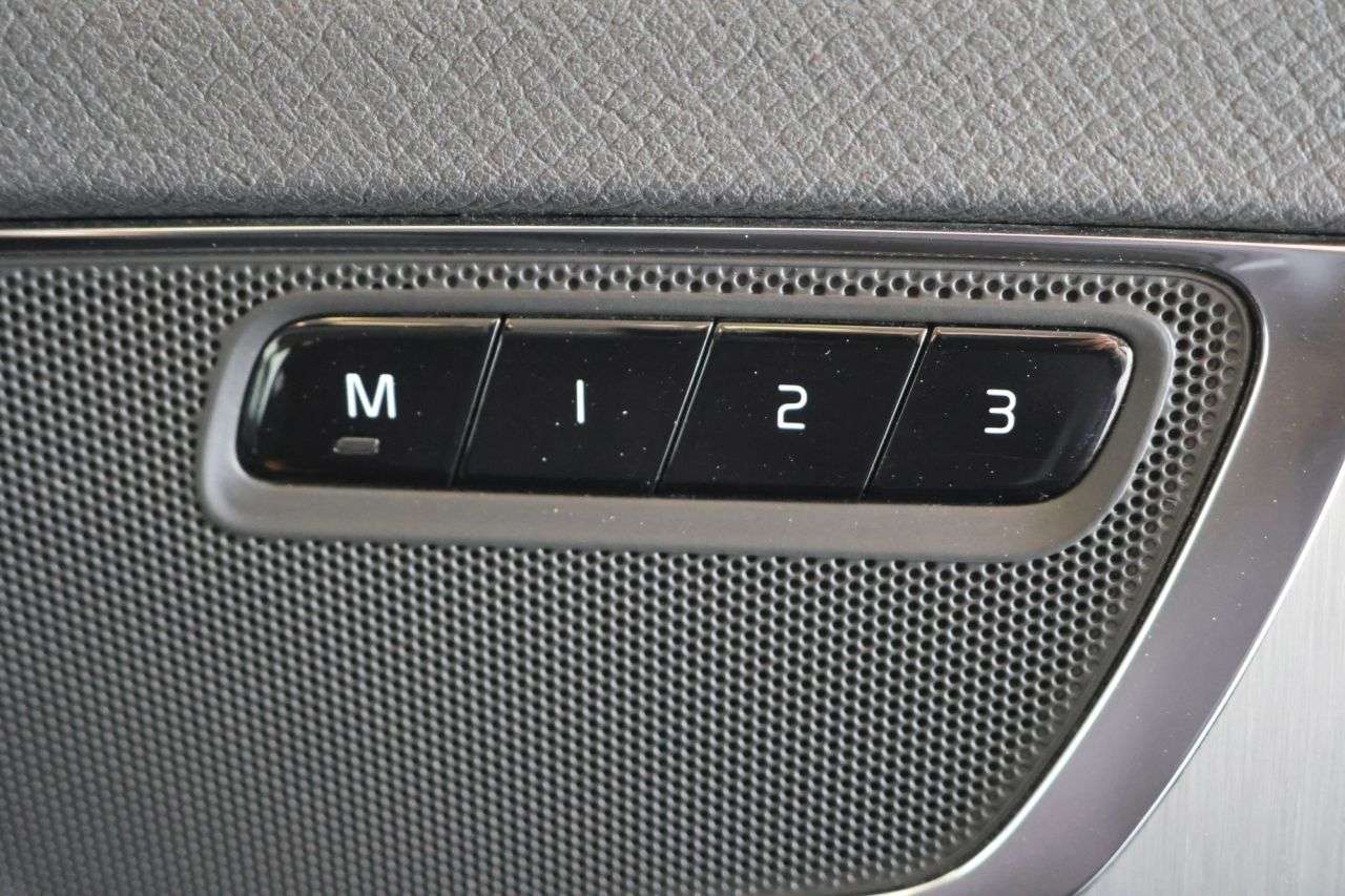 2022 VOLVO XC90 2022 VOLVO XC90