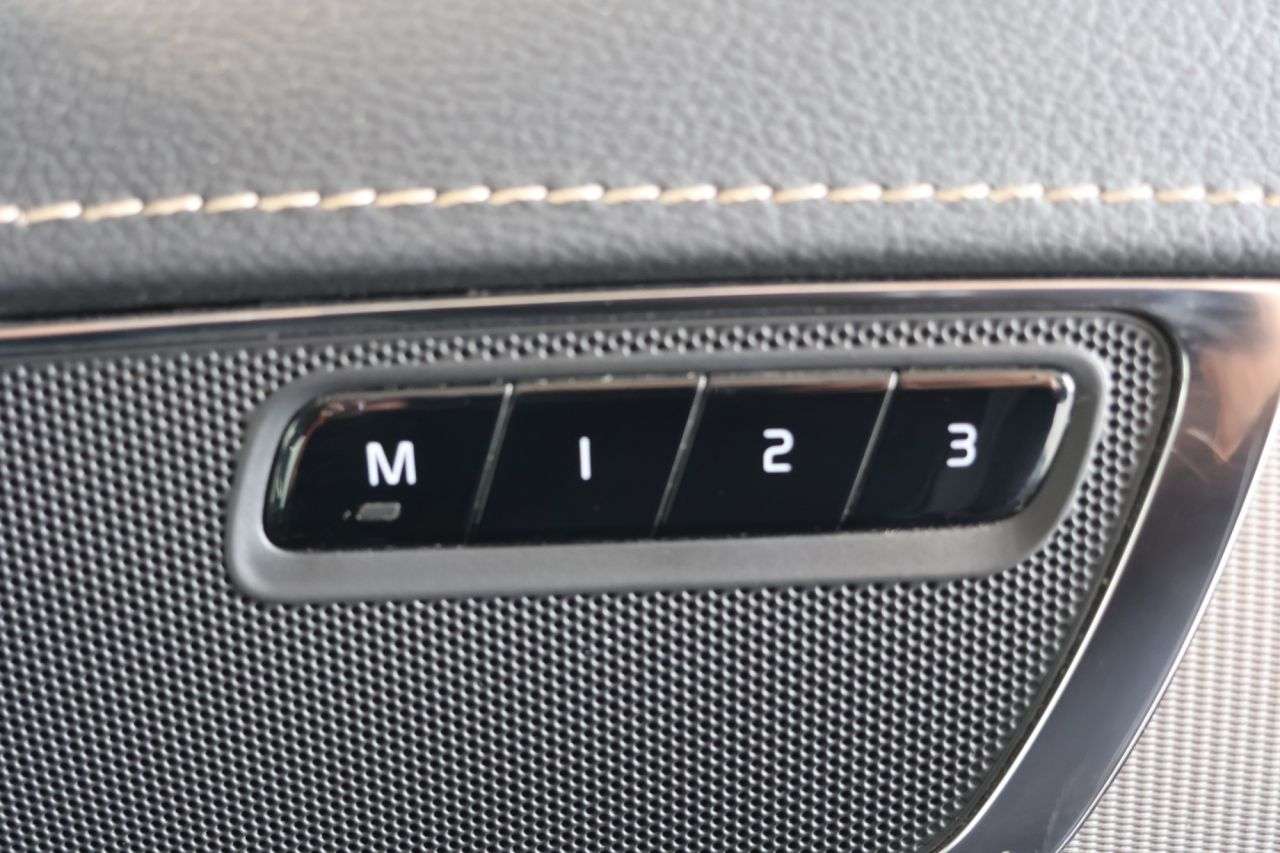 2021 VOLVO XC90 2021 VOLVO XC90