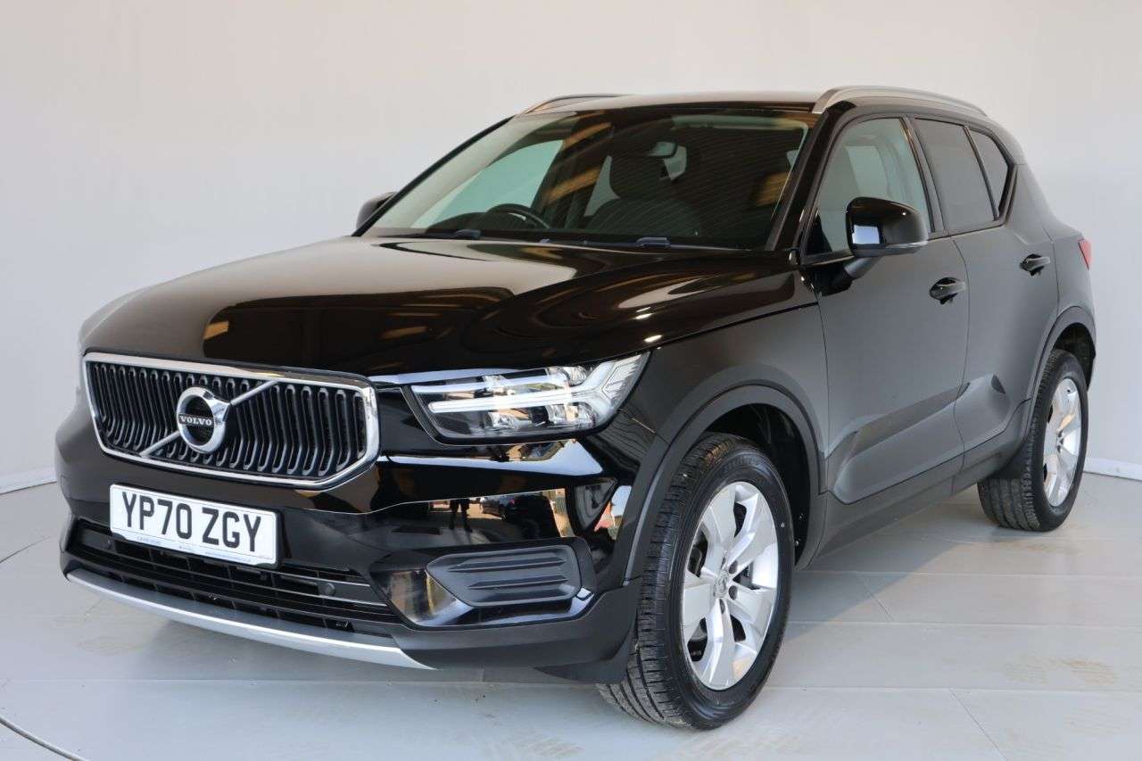A 2020 VOLVO XC40 1.5 T3 Momentum SUV 5dr Petrol Manual Euro 6 (s/s) (163 ps) FREE DELIVERY W A 2020 VOLVO XC40 1.5 T3 Momentum SUV 5dr Petrol Manual Euro 6 (s/s) (163 ps) FREE DELIVERY W
