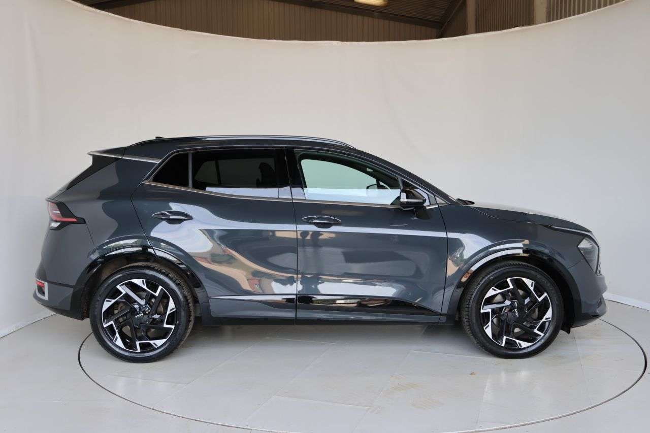 A 2023 KIA SPORTAGE 1.6 T-GDi MHEV GT-Line SUV 5dr Petrol Hybrid DCT Euro 6 (s/s) (148 bhp) HEA A 2023 KIA SPORTAGE 1.6 T-GDi MHEV GT-Line SUV 5dr Petrol Hybrid DCT Euro 6 (s/s) (148 bhp) HEA