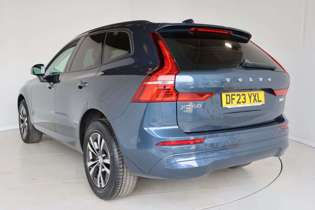 2023 VOLVO XC60 2023 VOLVO XC60