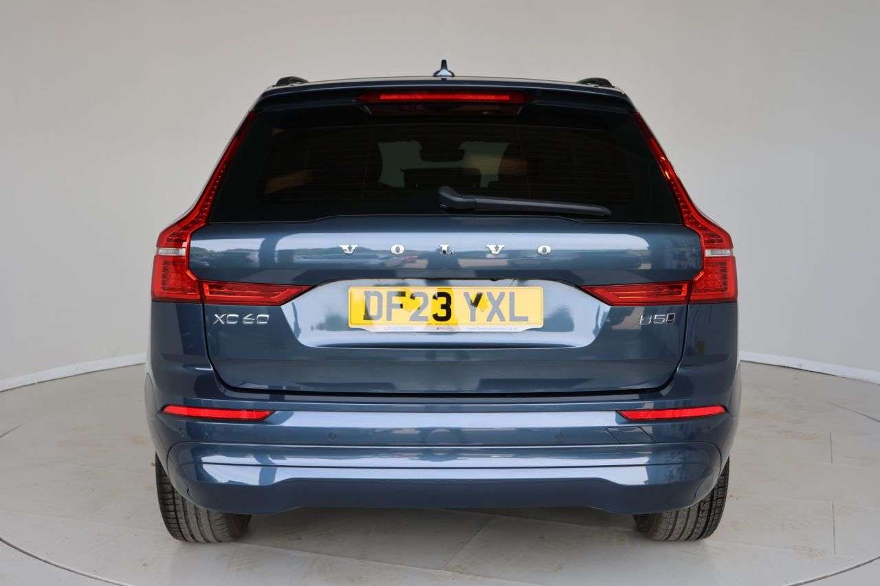2023 VOLVO XC60 2023 VOLVO XC60