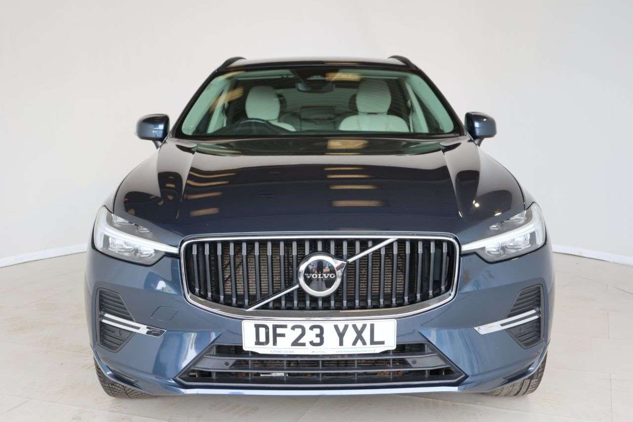 2023 VOLVO XC60 2023 VOLVO XC60