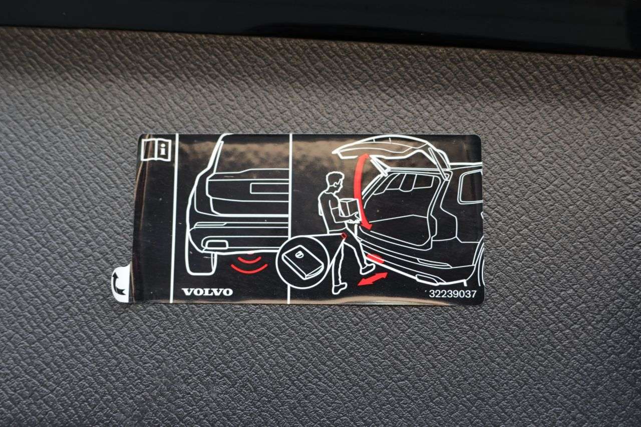 2022 VOLVO XC90 2022 VOLVO XC90