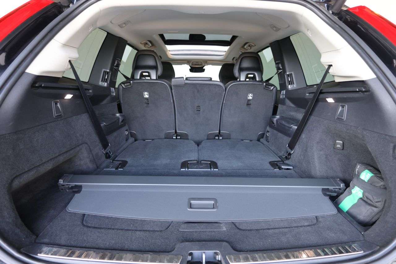 2022 VOLVO XC90 2022 VOLVO XC90
