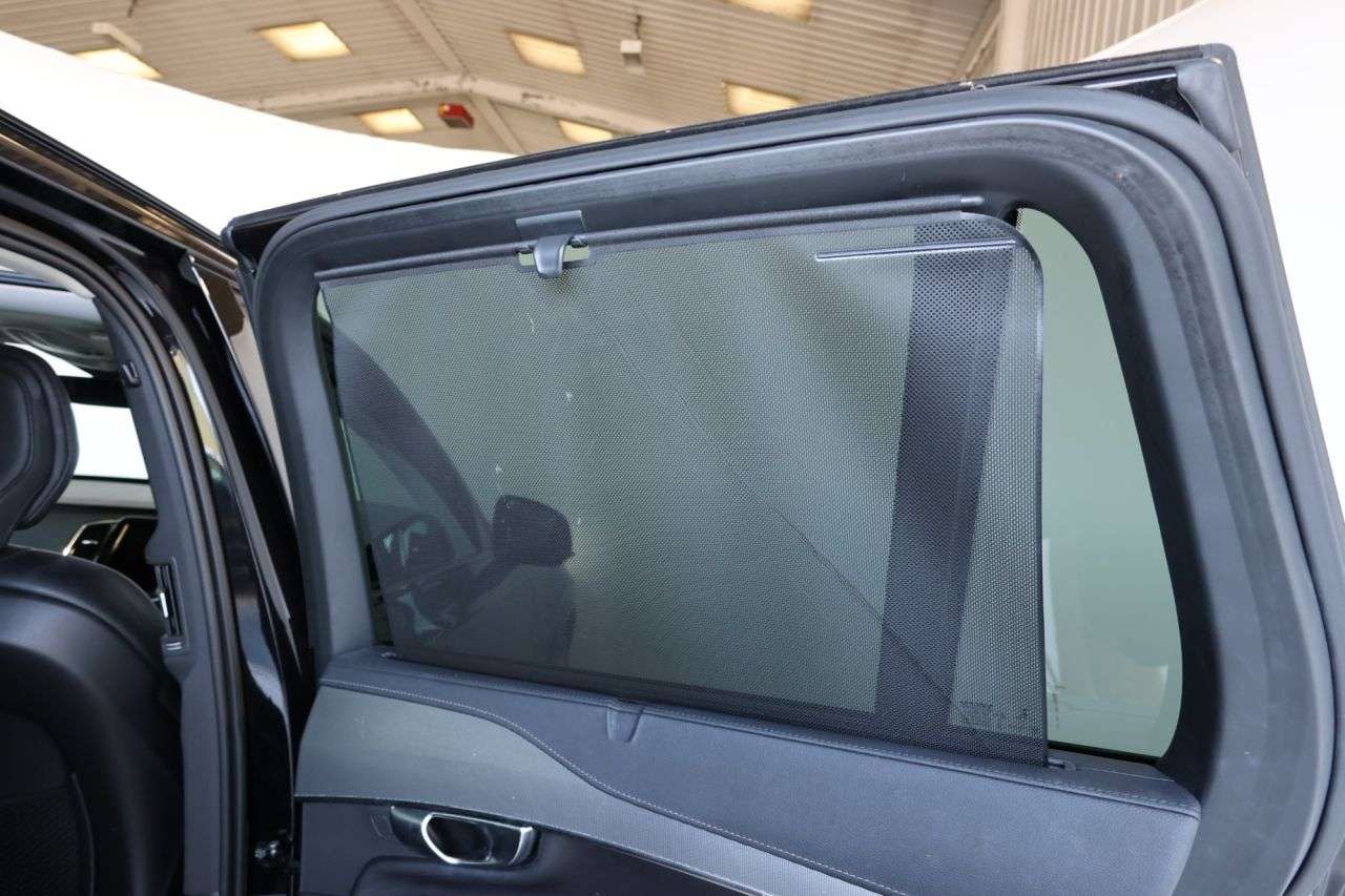 2022 VOLVO XC90 2022 VOLVO XC90
