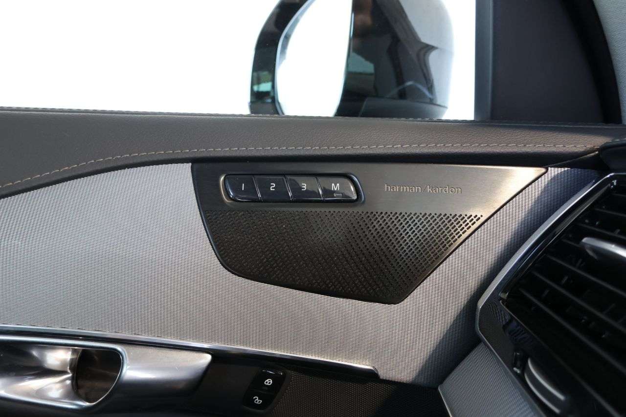 2022 VOLVO XC90 2022 VOLVO XC90