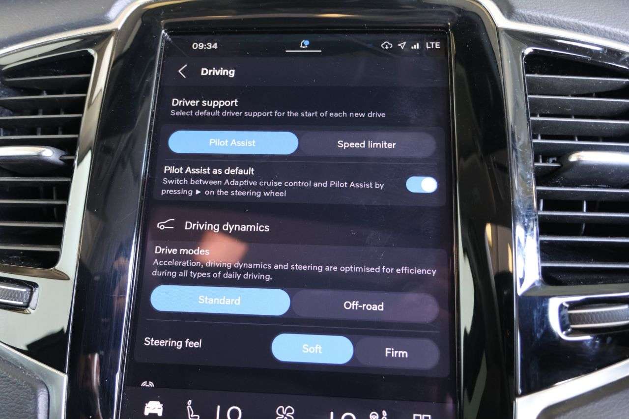 2022 VOLVO XC90 2022 VOLVO XC90