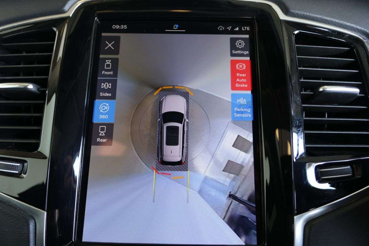 2022 VOLVO XC90 2022 VOLVO XC90
