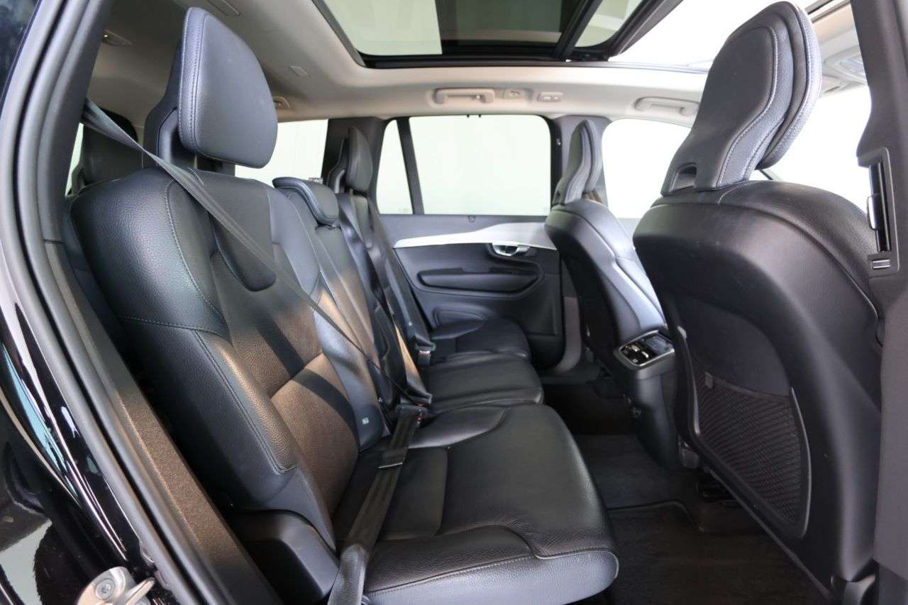 2022 VOLVO XC90 2022 VOLVO XC90