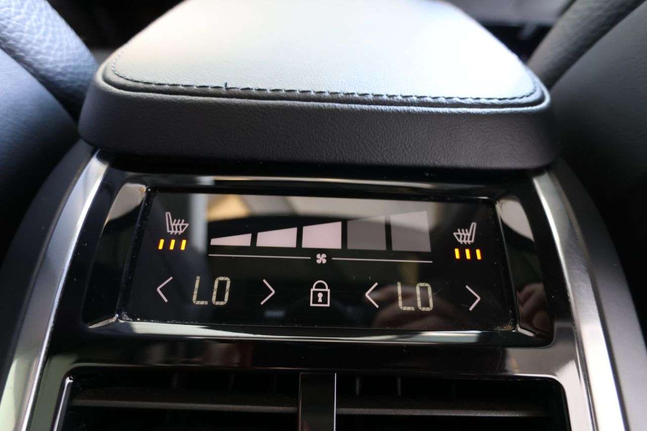 2022 VOLVO XC90 2022 VOLVO XC90