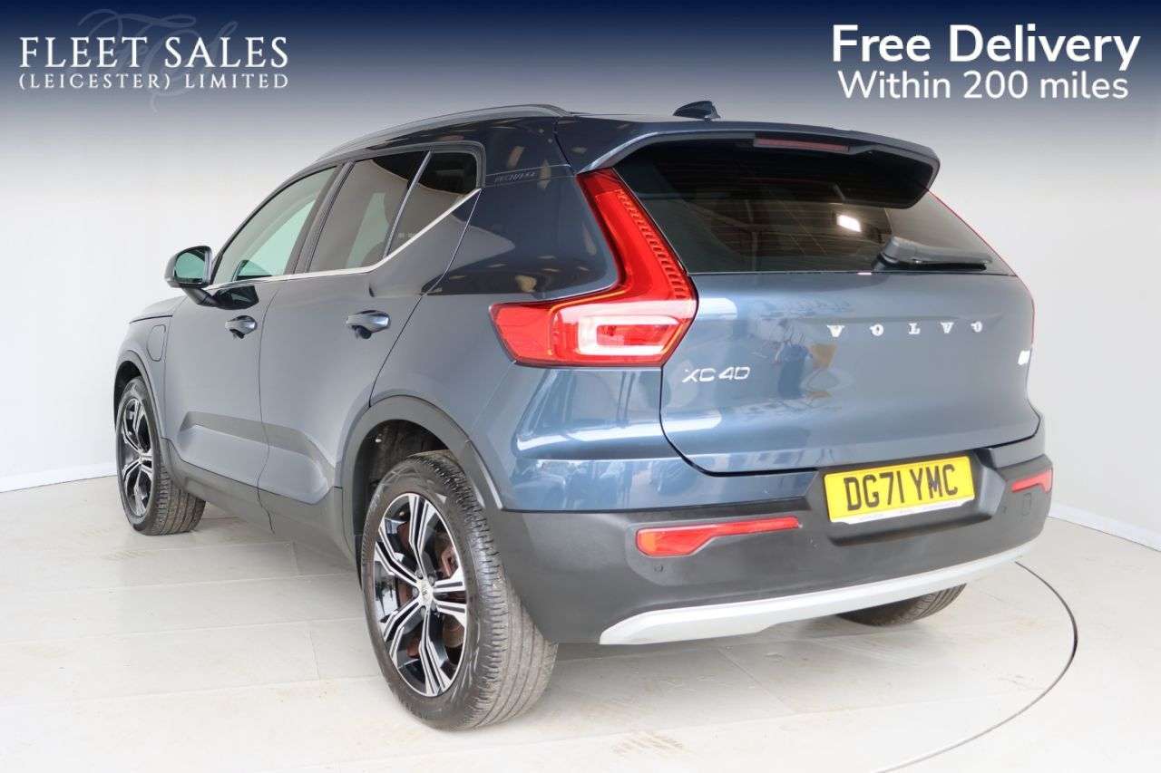 2021 VOLVO XC40 2021 VOLVO XC40