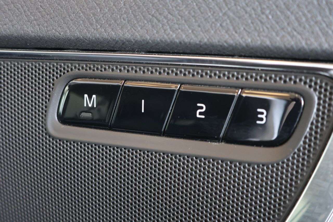 2021 VOLVO XC90 2021 VOLVO XC90