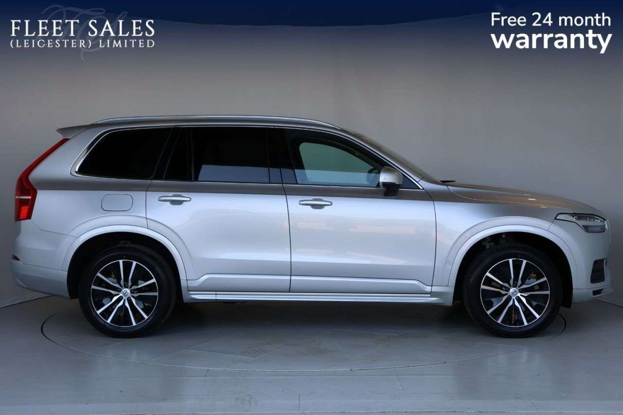 A 2021 VOLVO XC90 2.0 B5 MHEV Momentum SUV 5dr Diesel Hybrid Auto 4WD Euro 6 (s/s) (235 ps) 2 A 2021 VOLVO XC90 2.0 B5 MHEV Momentum SUV 5dr Diesel Hybrid Auto 4WD Euro 6 (s/s) (235 ps) 2
