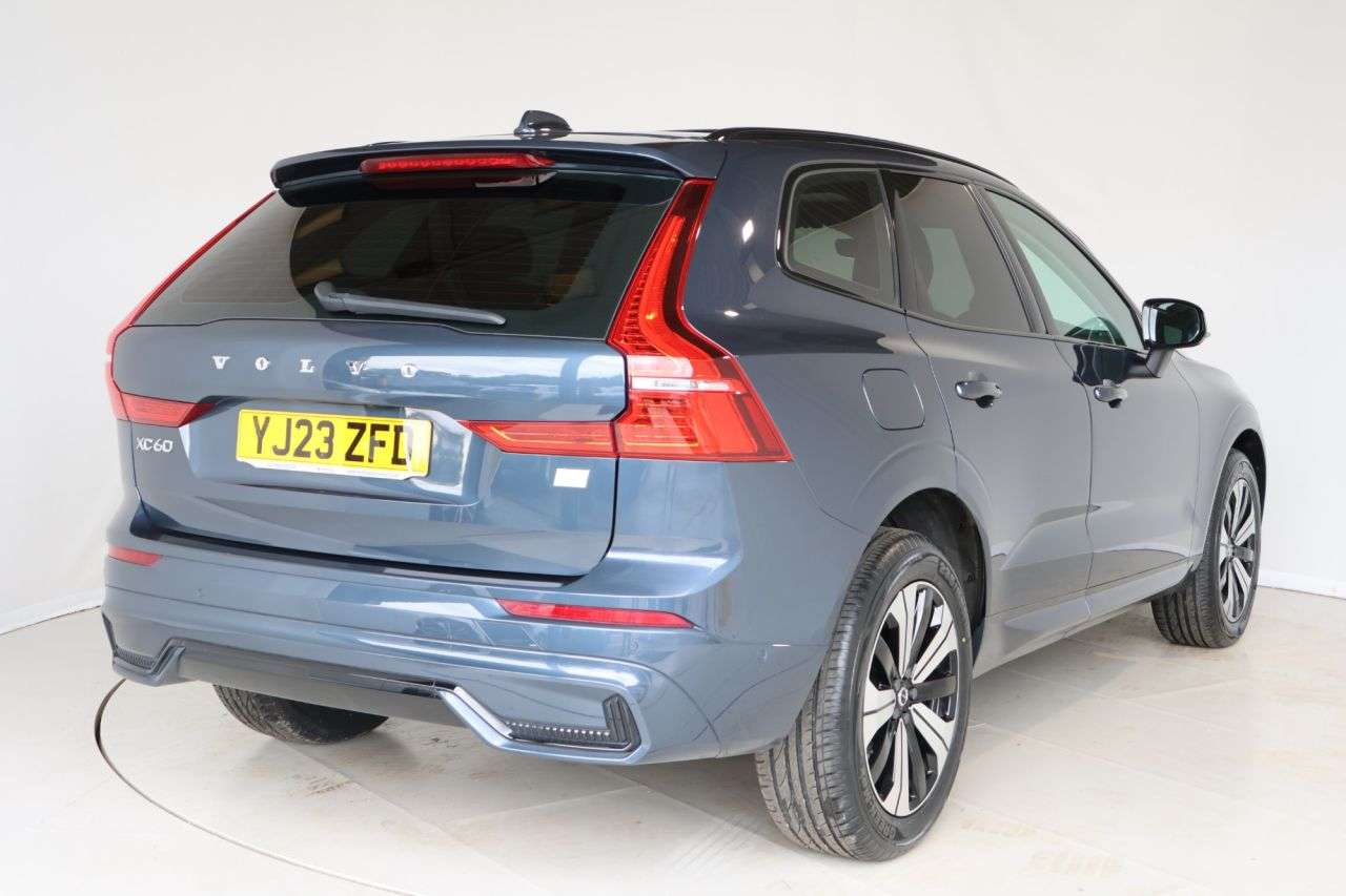2023 VOLVO XC60 2023 VOLVO XC60