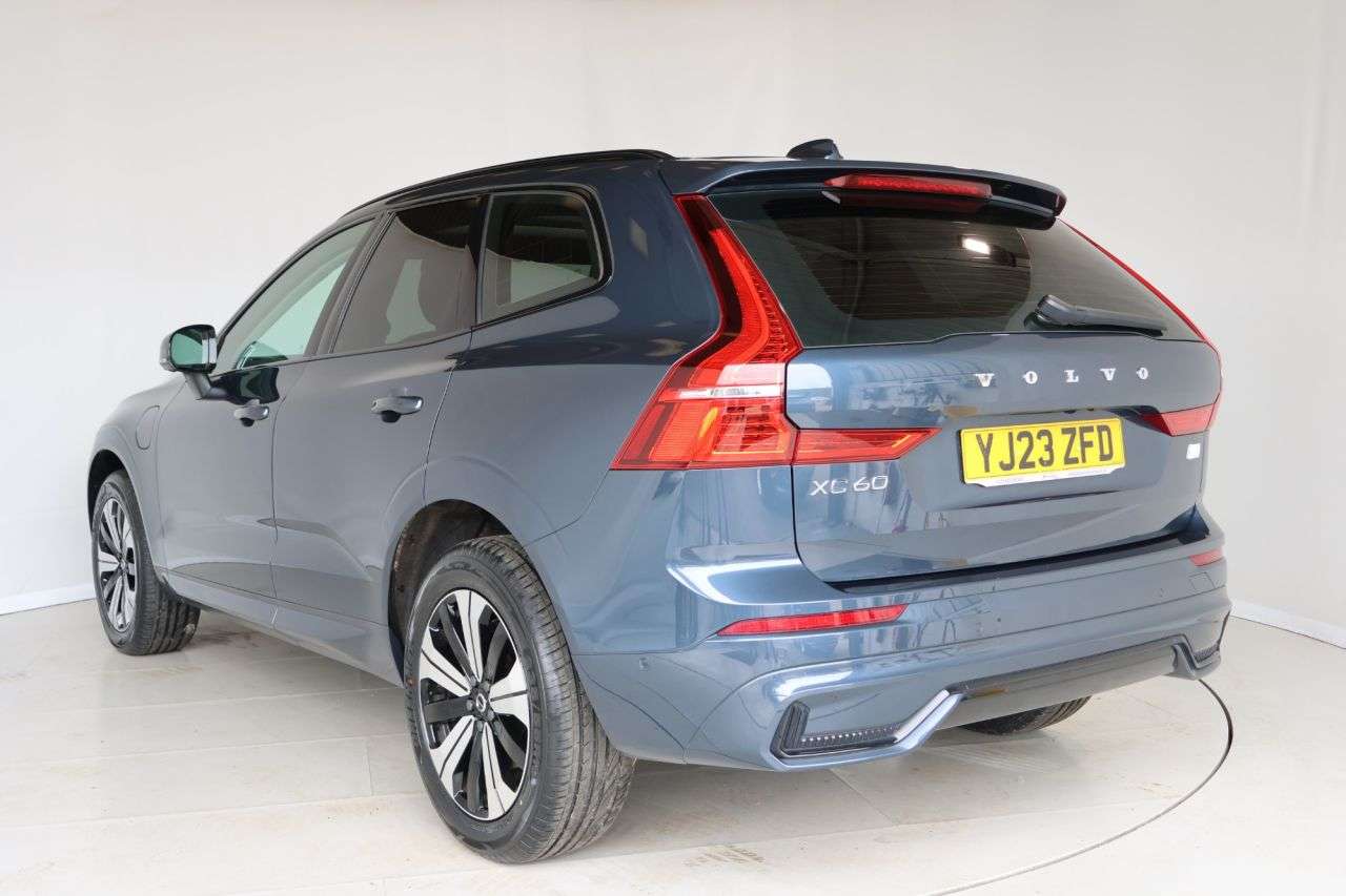 2023 VOLVO XC60 2023 VOLVO XC60