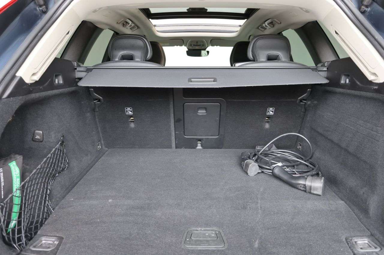 2023 VOLVO XC60 2023 VOLVO XC60