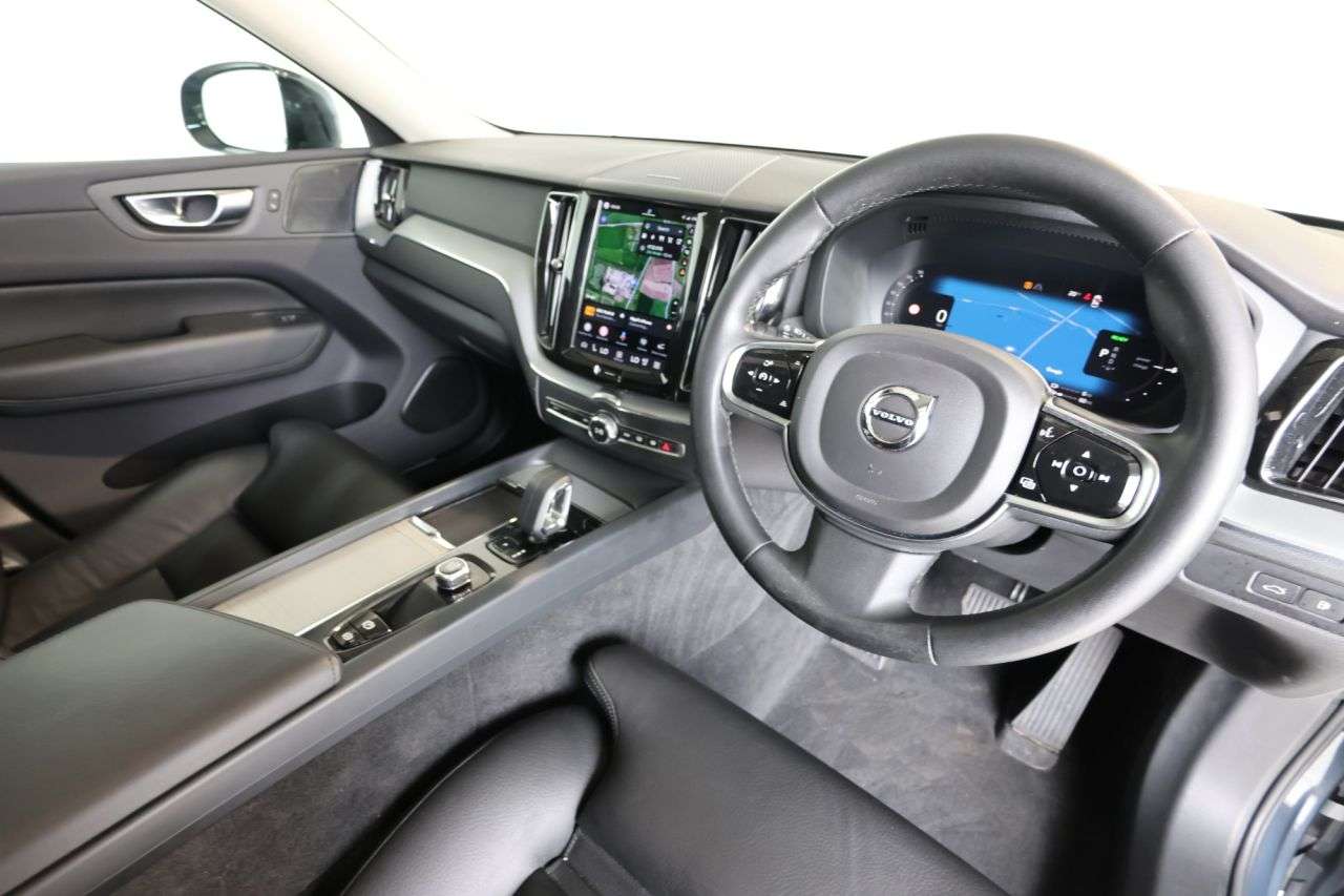 2023 VOLVO XC60 2023 VOLVO XC60