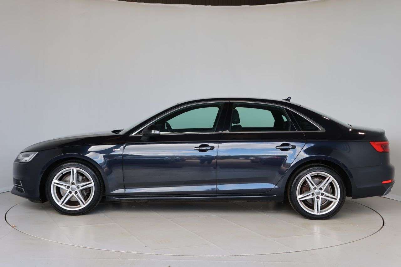 2017 AUDI A4 2017 AUDI A4