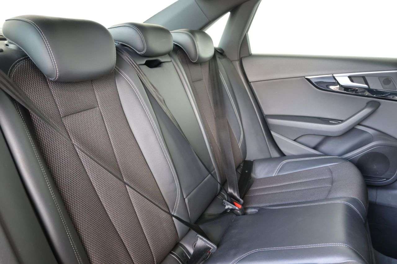2017 AUDI A4 2017 AUDI A4