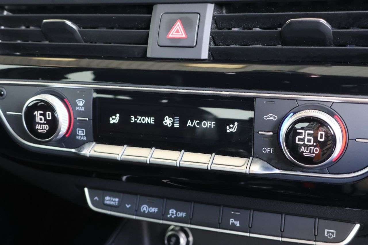 2017 AUDI A4 2017 AUDI A4