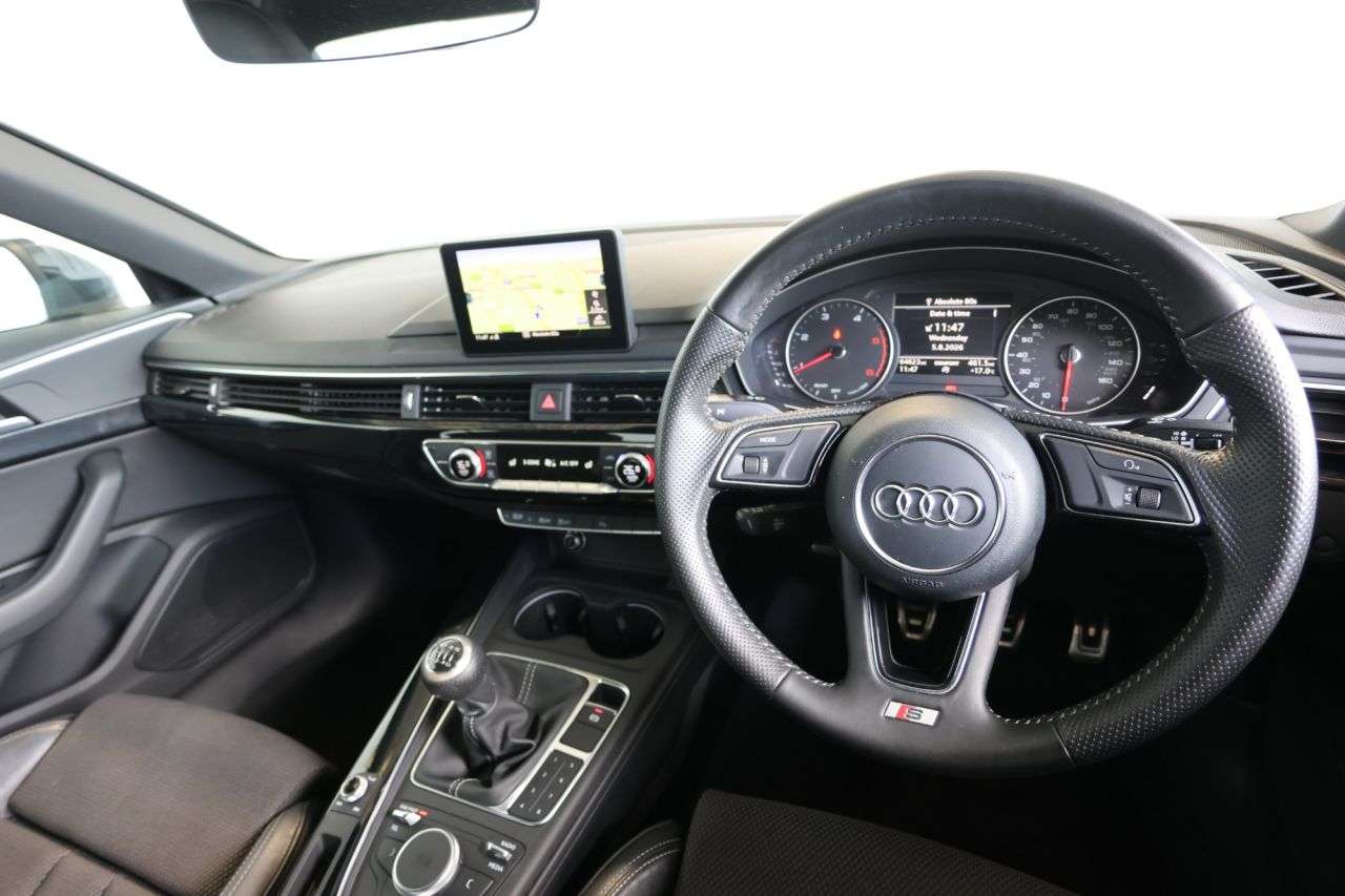 2017 AUDI A4 2017 AUDI A4