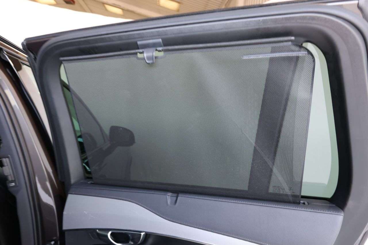 2023 VOLVO XC90 2023 VOLVO XC90