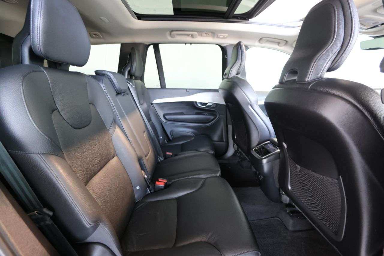 2023 VOLVO XC90 2023 VOLVO XC90