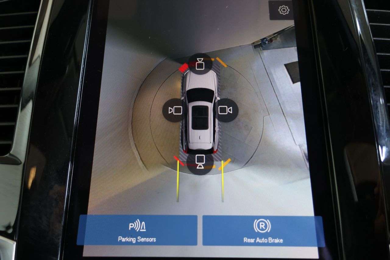 2023 VOLVO XC90 2023 VOLVO XC90