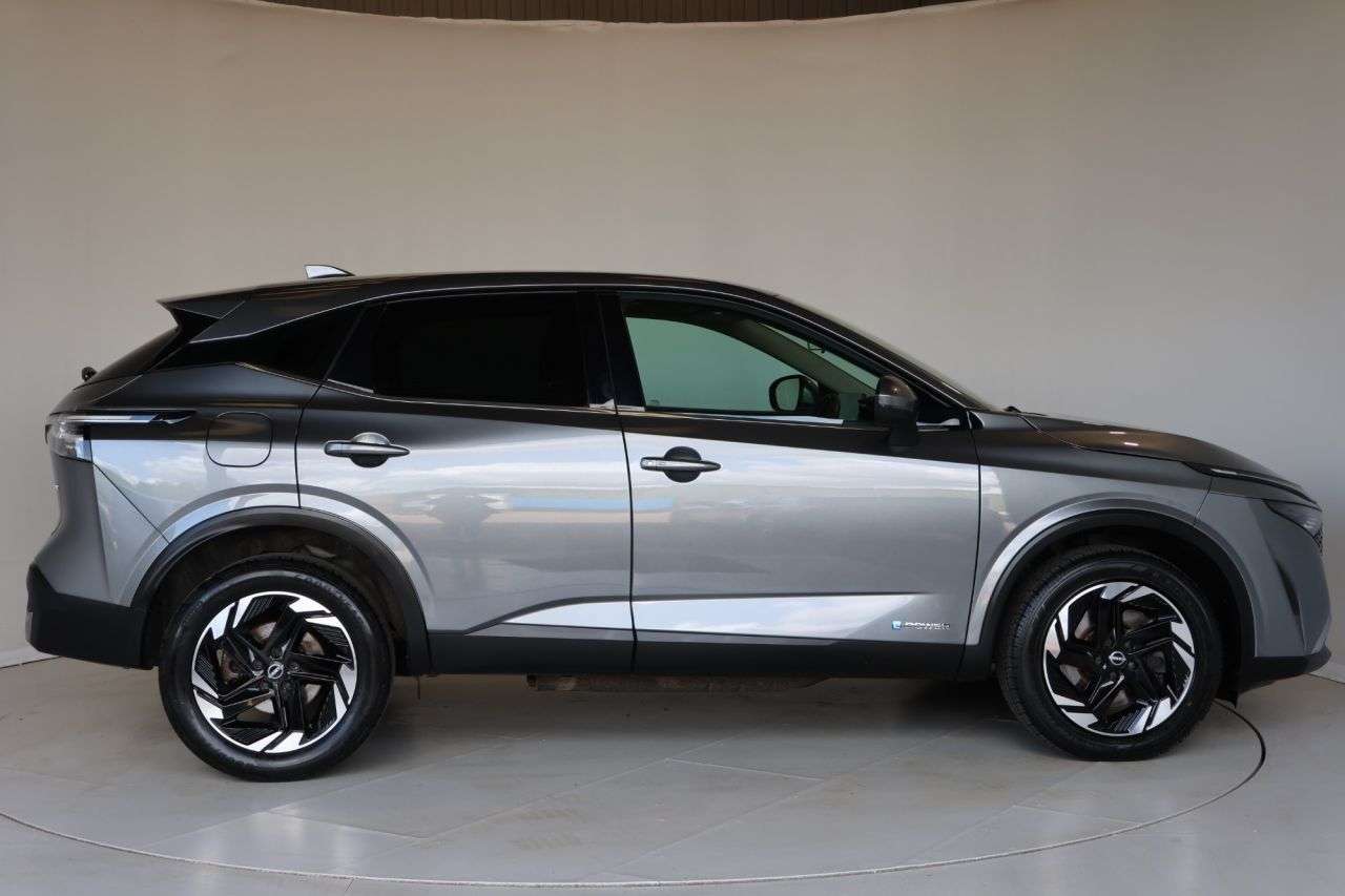 A 2024 NISSAN QASHQAI 1.5 h e-POWER Acenta Premium SUV 5dr Petrol Hybrid Auto Euro 6 (s/s) (190 p A 2024 NISSAN QASHQAI 1.5 h e-POWER Acenta Premium SUV 5dr Petrol Hybrid Auto Euro 6 (s/s) (190 p