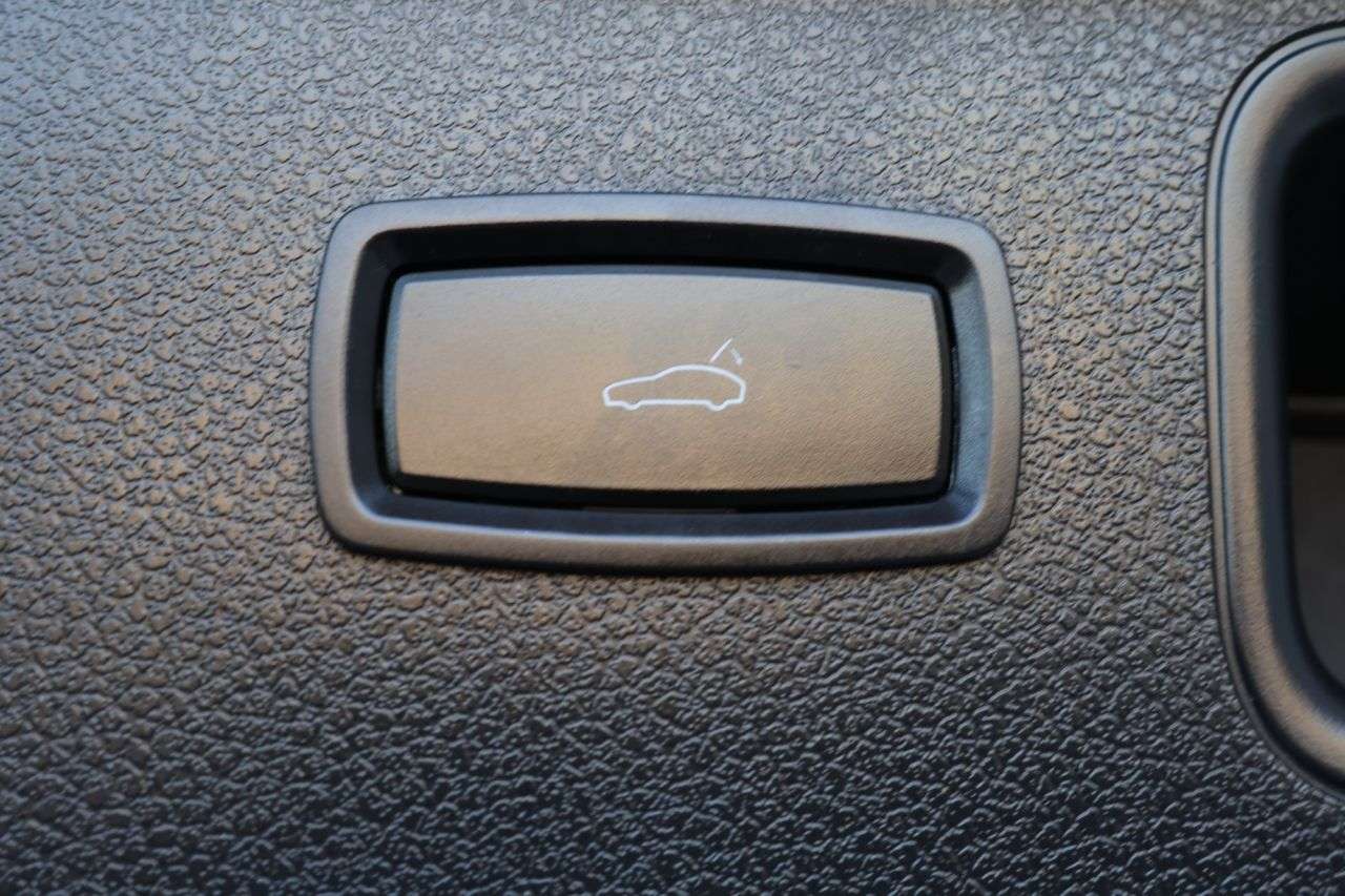 2022 PORSCHE MACAN 2022 PORSCHE MACAN