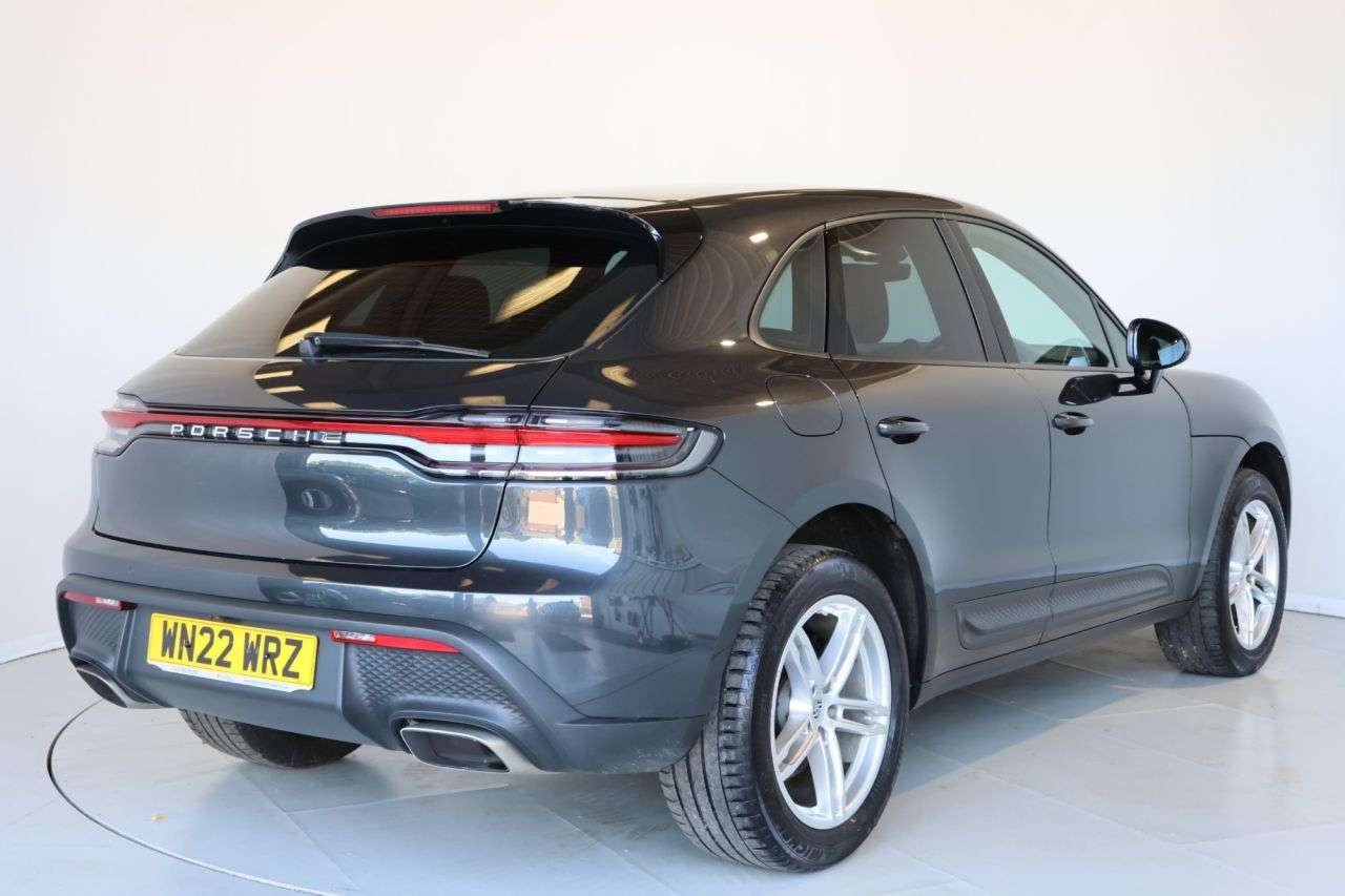 2022 PORSCHE MACAN 2022 PORSCHE MACAN