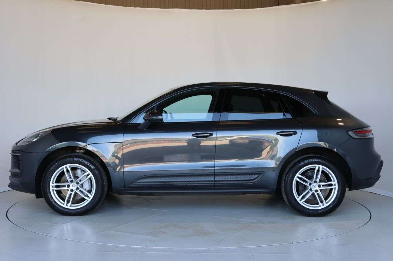 2022 PORSCHE MACAN 2022 PORSCHE MACAN