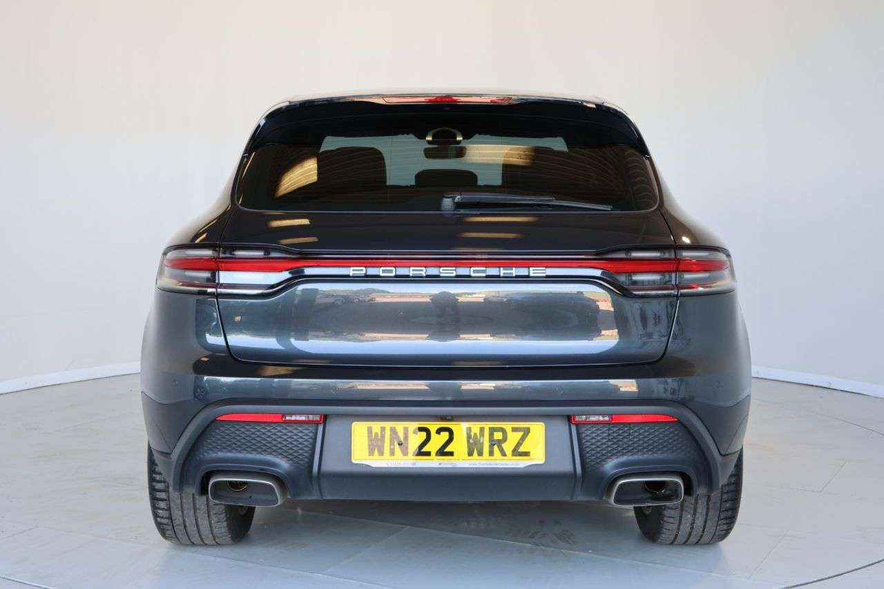 2022 PORSCHE MACAN 2022 PORSCHE MACAN