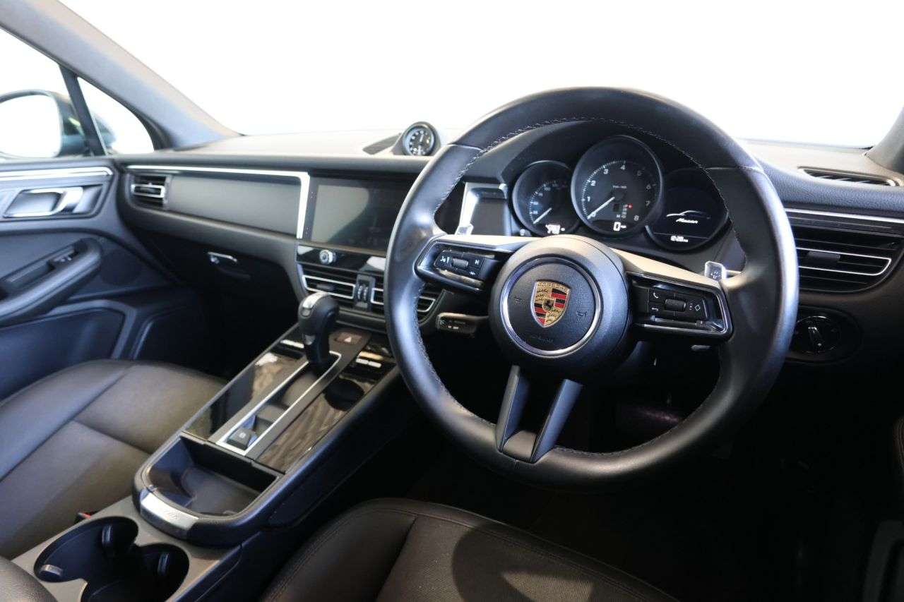 2022 PORSCHE MACAN 2022 PORSCHE MACAN