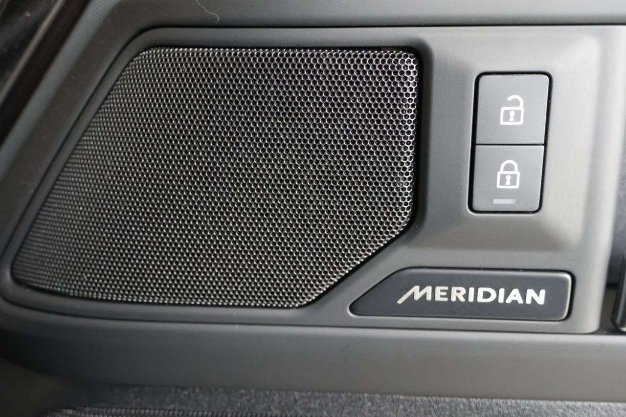 2024 LAND ROVER DEFENDER 90 2024 LAND ROVER DEFENDER 90