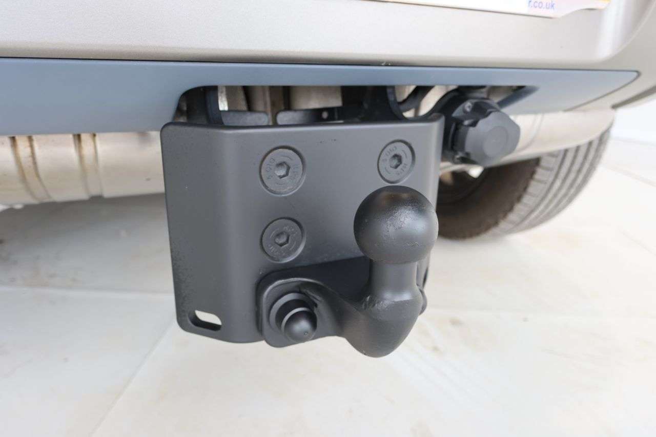 2024 LAND ROVER DEFENDER 90 2024 LAND ROVER DEFENDER 90