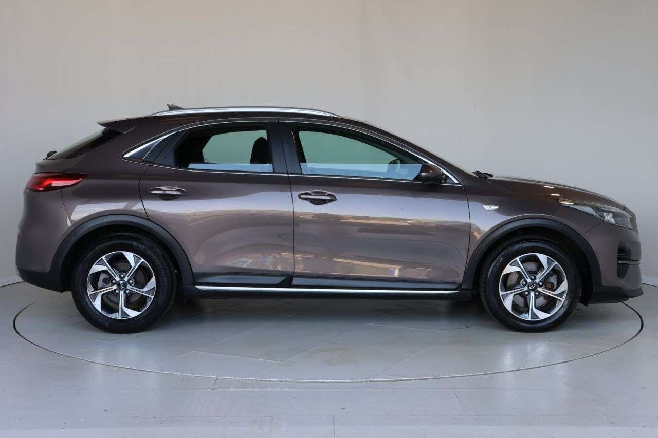 A 2020 KIA XCEED 1.0 T-GDi 2 SUV 5dr Petrol Manual Euro 6 (s/s) (118 bhp) FREE 12 MONTH WARR A 2020 KIA XCEED 1.0 T-GDi 2 SUV 5dr Petrol Manual Euro 6 (s/s) (118 bhp) FREE 12 MONTH WARR