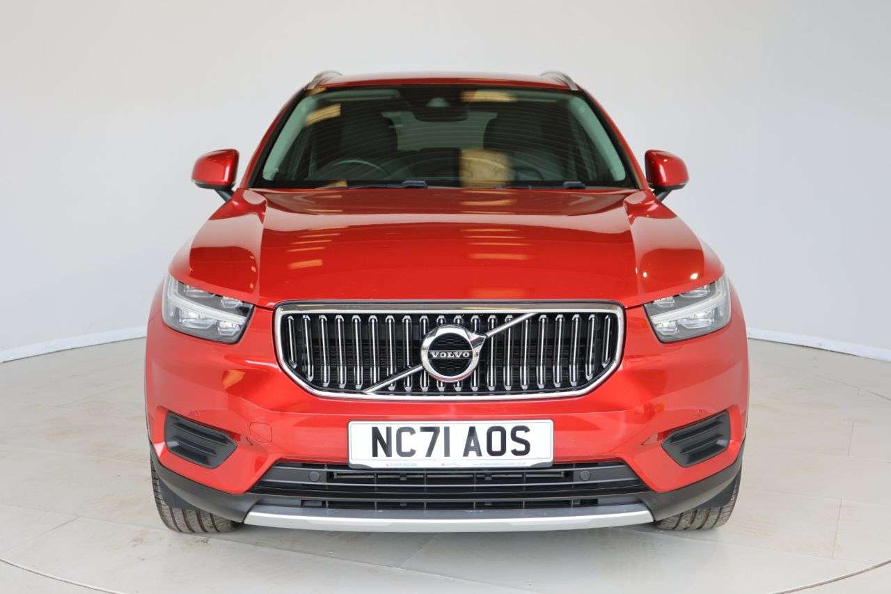 2022 VOLVO XC40 2022 VOLVO XC40