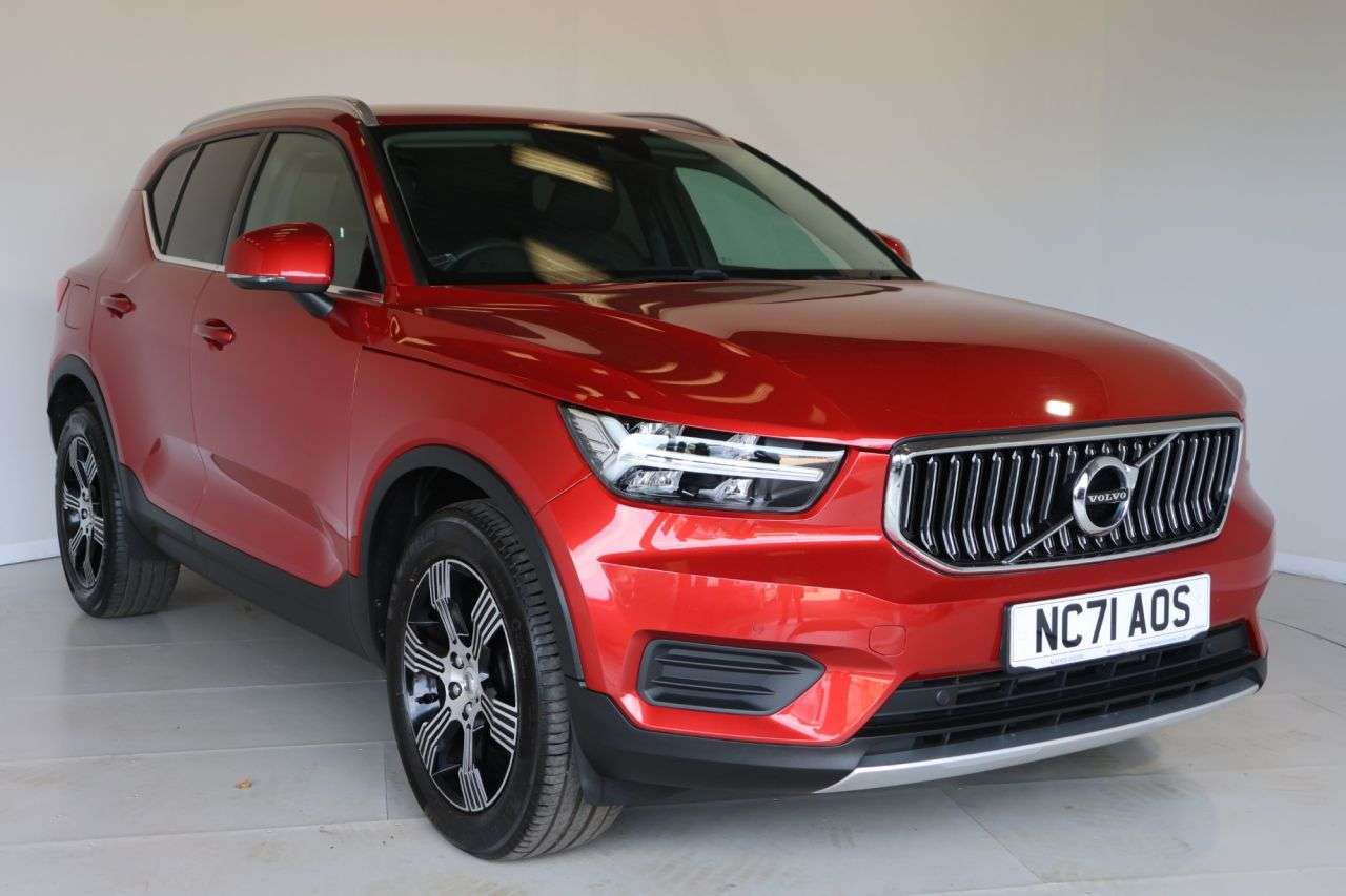 2022 VOLVO XC40 2022 VOLVO XC40