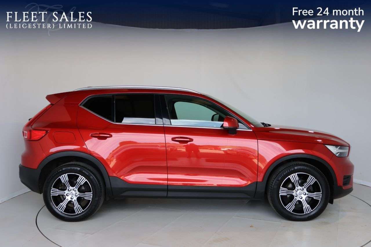 A 2022 VOLVO XC40 1.5 T3 Inscription SUV 5dr Petrol Auto Euro 6 (s/s) (163 ps) HEATED STEERIN A 2022 VOLVO XC40 1.5 T3 Inscription SUV 5dr Petrol Auto Euro 6 (s/s) (163 ps) HEATED STEERIN