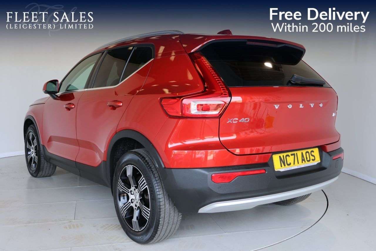 2022 VOLVO XC40 2022 VOLVO XC40