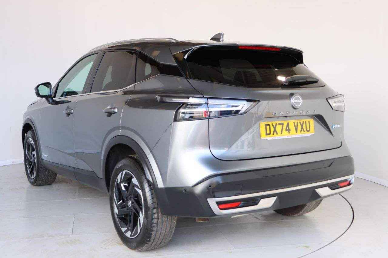 A 2024 NISSAN QASHQAI 1.5 h e-POWER N-Connecta SUV 5dr Petrol Hybrid Auto Euro 6 (s/s) (190 ps) 3 A 2024 NISSAN QASHQAI 1.5 h e-POWER N-Connecta SUV 5dr Petrol Hybrid Auto Euro 6 (s/s) (190 ps) 3